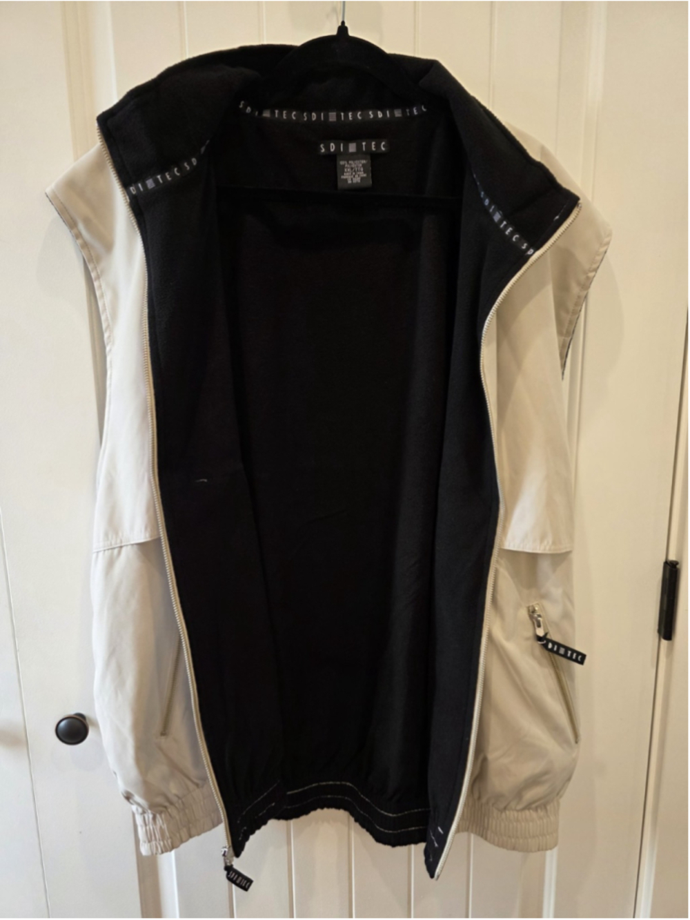 Golf Club SDI TEC Vest Mens XXL Cream Black Full Zip Fleece Lined Zip Pockets - Picture 10 of 10